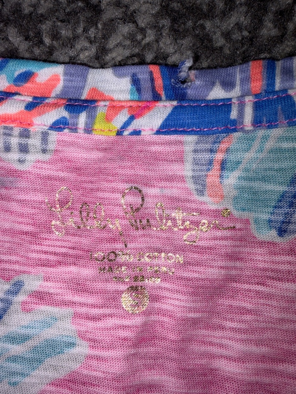Lilly Pulitzer Etta V-Neck Tee Shirt Hot Pink Palm Print Size Small - Picture 6 of 12